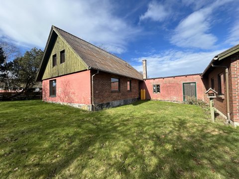 Charmerende ældre villa med masser af plads og muligheder – Hyltvej 18, Veddum