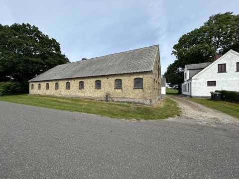 Nysum Byvej 59 – Landejendom med masser af plads, store udbygninger og et kæmpe potentiale